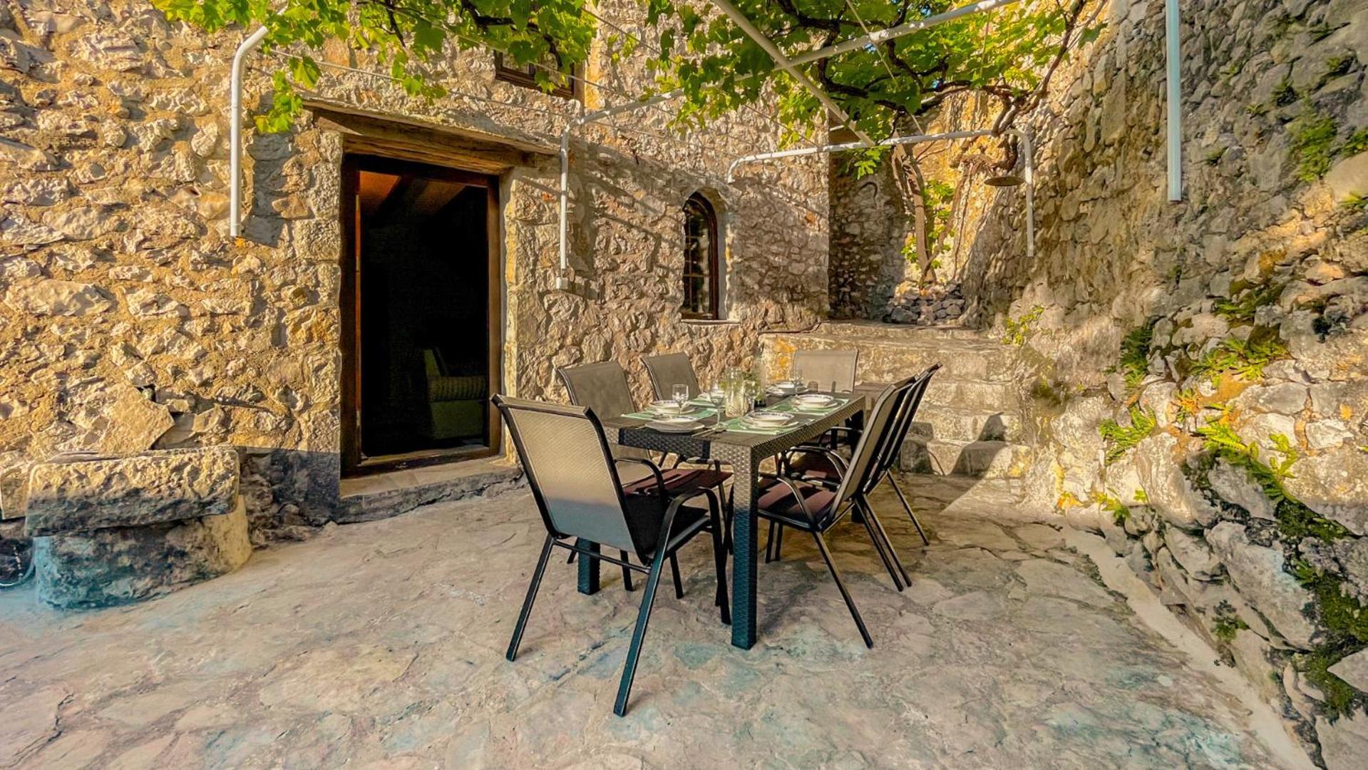 Villa Historic Pocitelj With Pool And Incredible Views On The River And Landmarks Exteriér fotografie